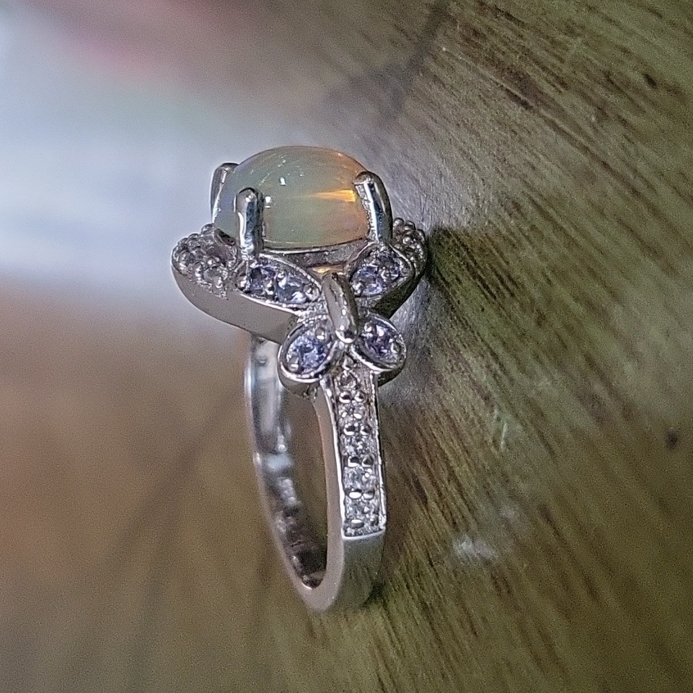BEAUTIFUL RING - Picture 5 of 7